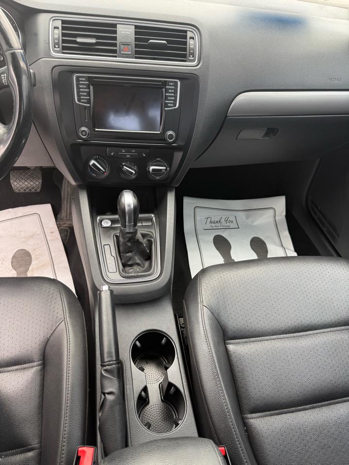 Volkswagen Jetta 1.4T SE 6A 2017
