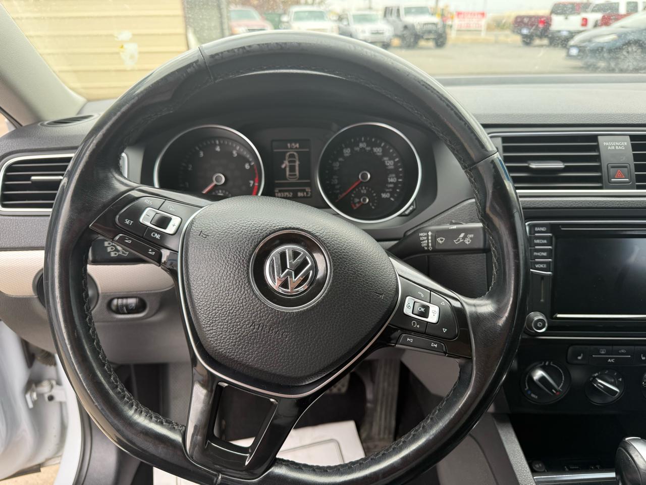 Volkswagen Jetta 1.4T SE 6A 2017