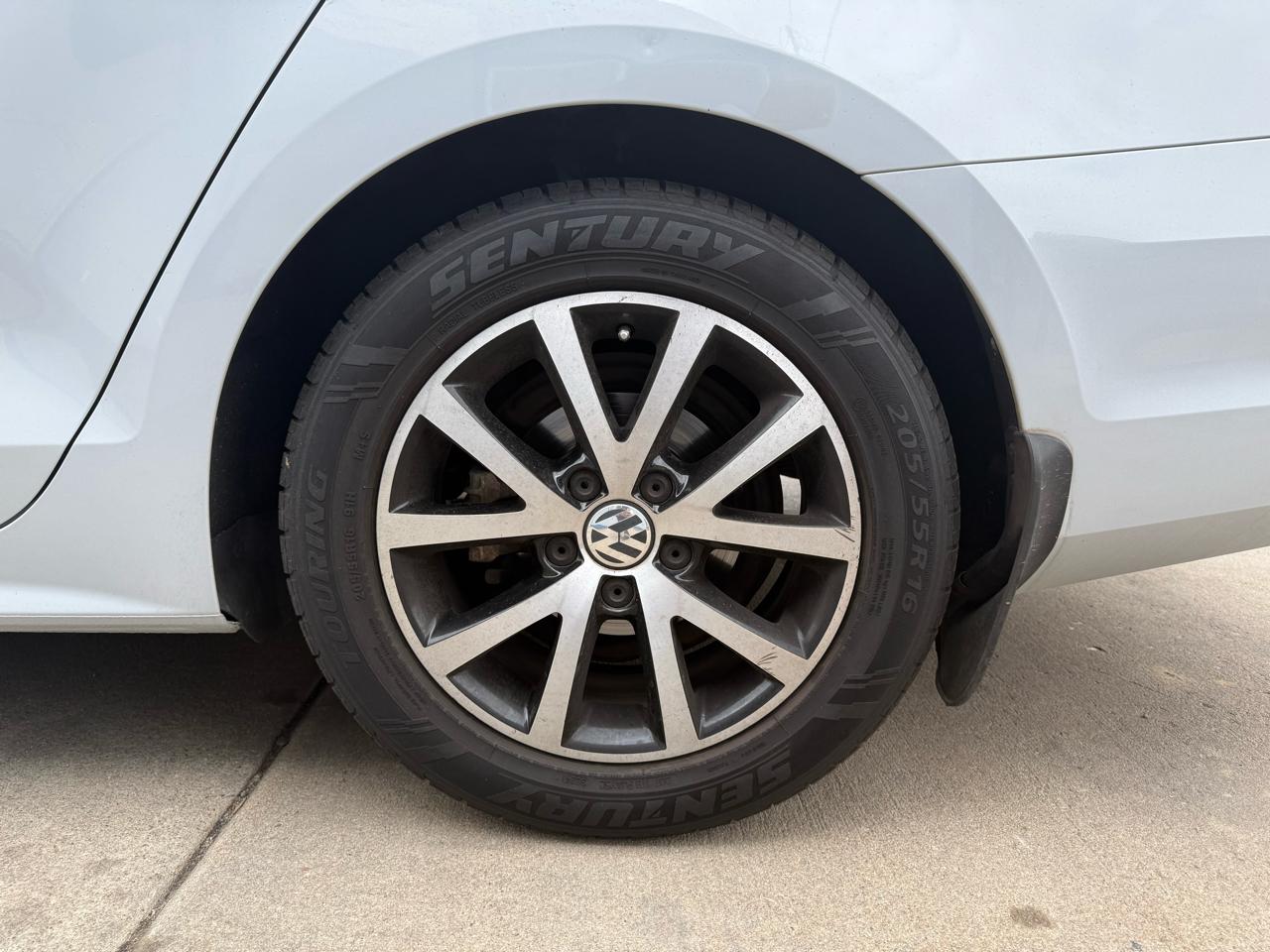Volkswagen Jetta 1.4T SE 6A 2017