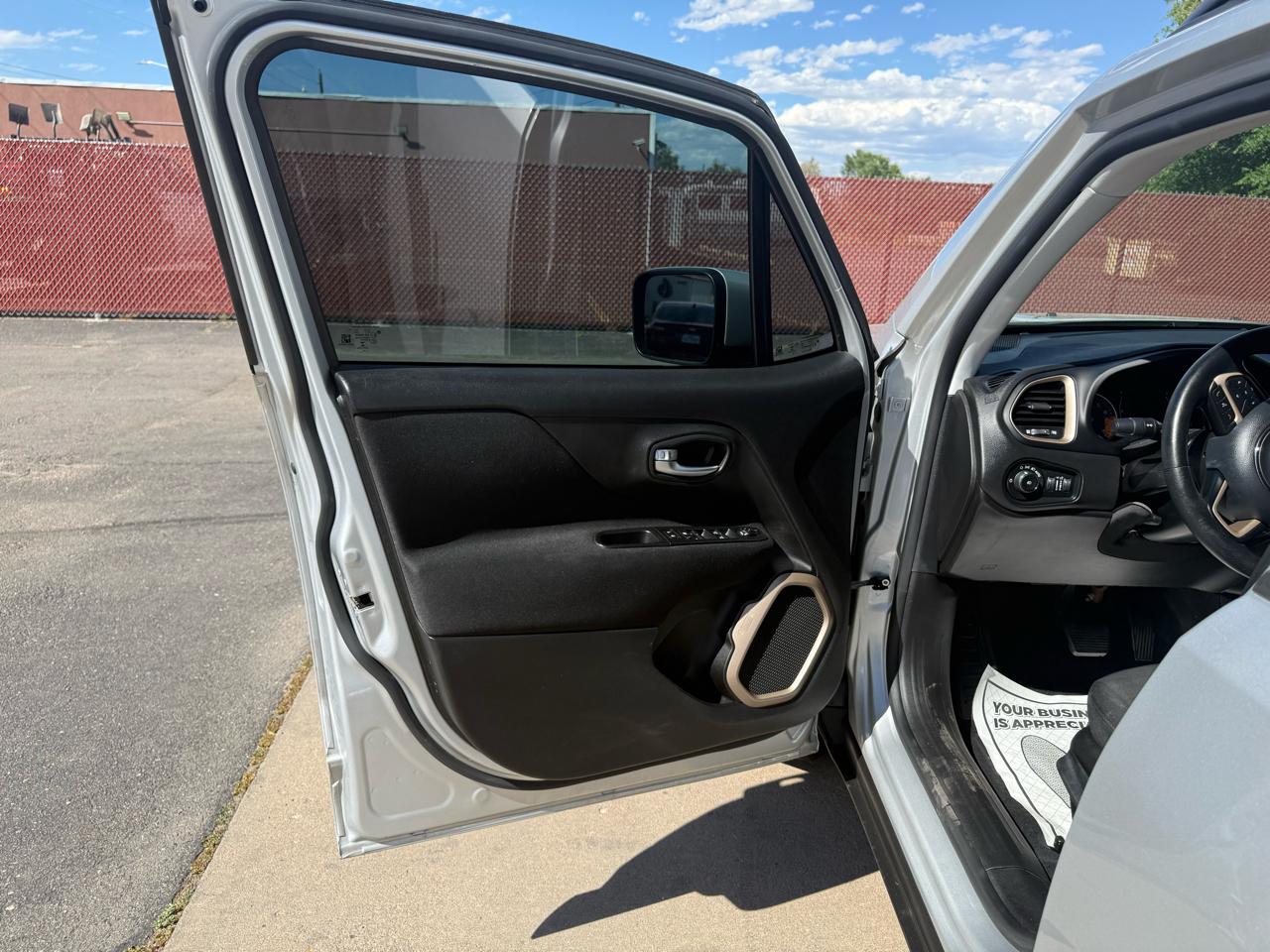 Jeep Renegade Latitude 4WD 2016