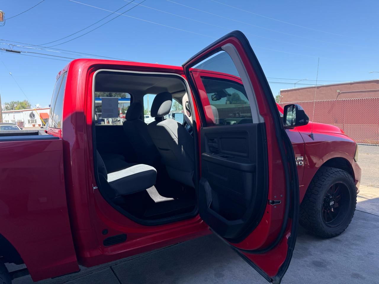 RAM 1500 Tradesman Crew Cab SWB 4WD 2014