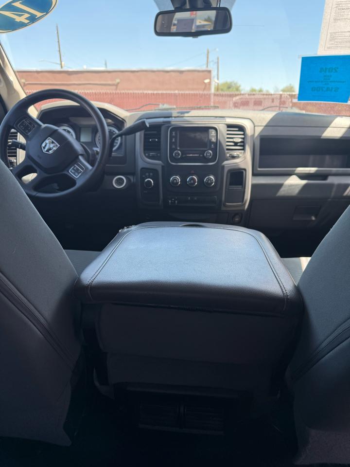 RAM 1500 Tradesman Crew Cab SWB 4WD 2014
