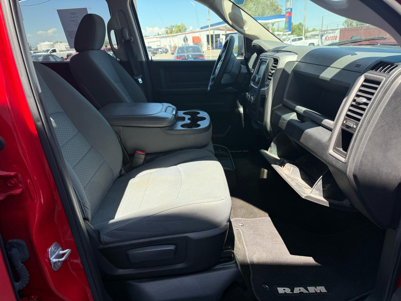 RAM 1500 Tradesman Crew Cab SWB 4WD 2014
