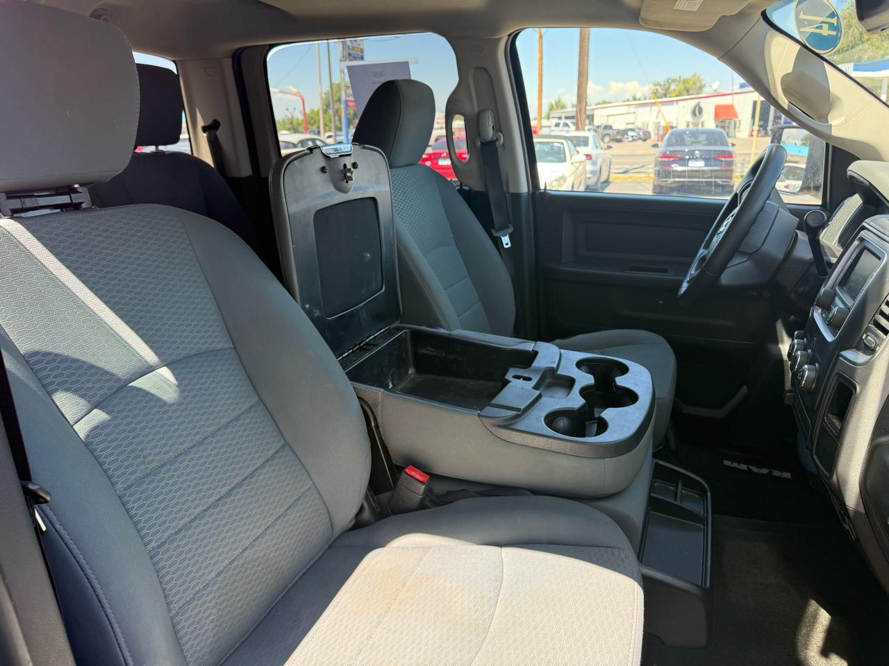 RAM 1500 Tradesman Crew Cab SWB 4WD 2014