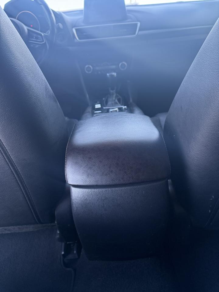 Mazda Mazda3 photo 18