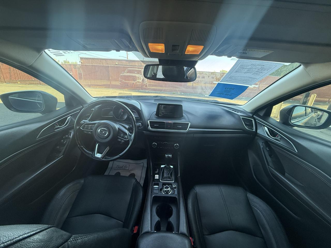 Mazda Mazda3 photo 19