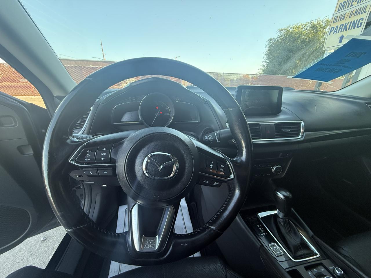 Mazda Mazda3 photo 30