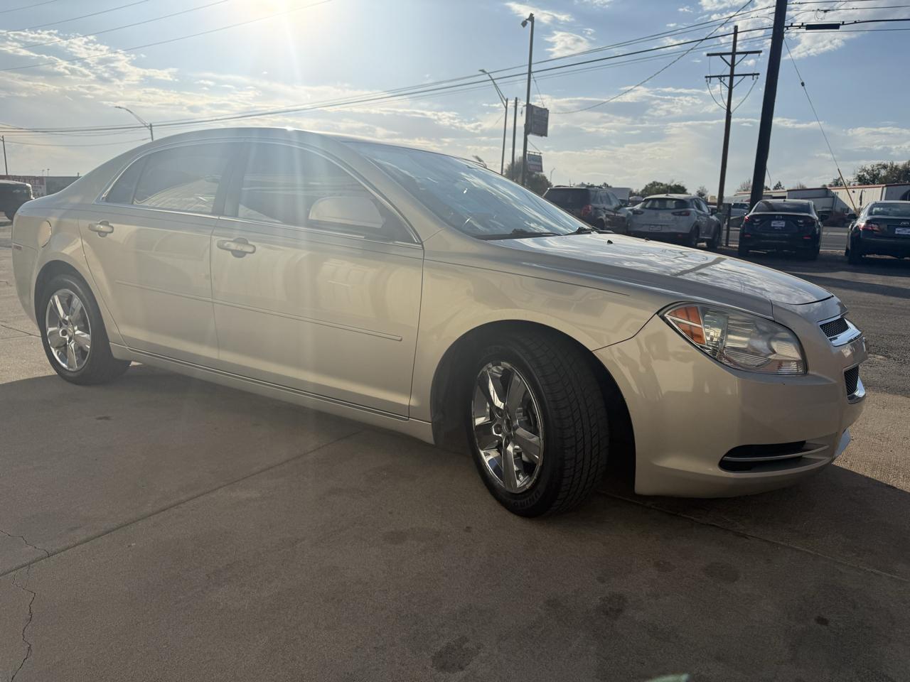 Chevrolet Malibu photo 3