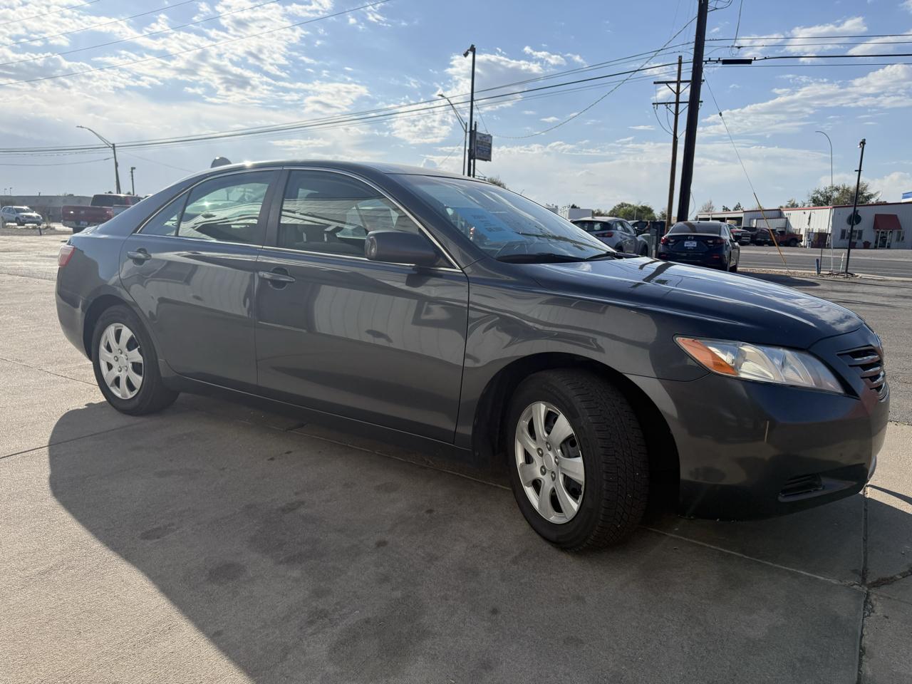 Toyota Camry photo 3