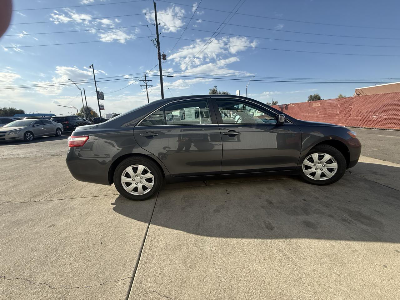 Toyota Camry photo 5