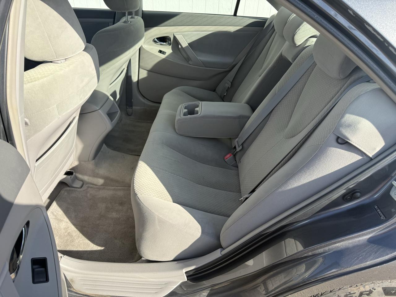 Toyota Camry photo 10