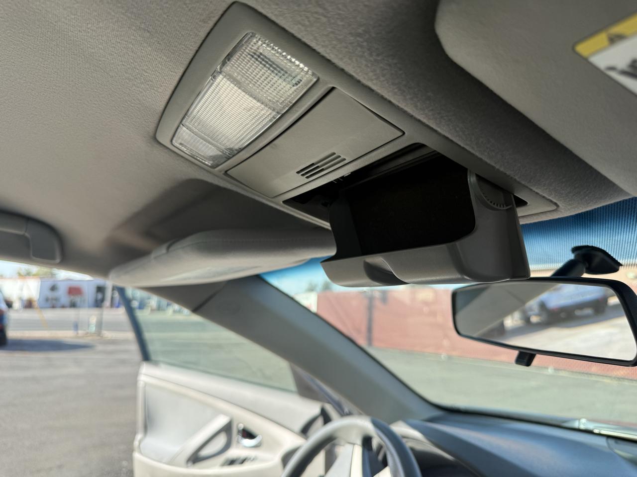 Toyota Camry photo 14