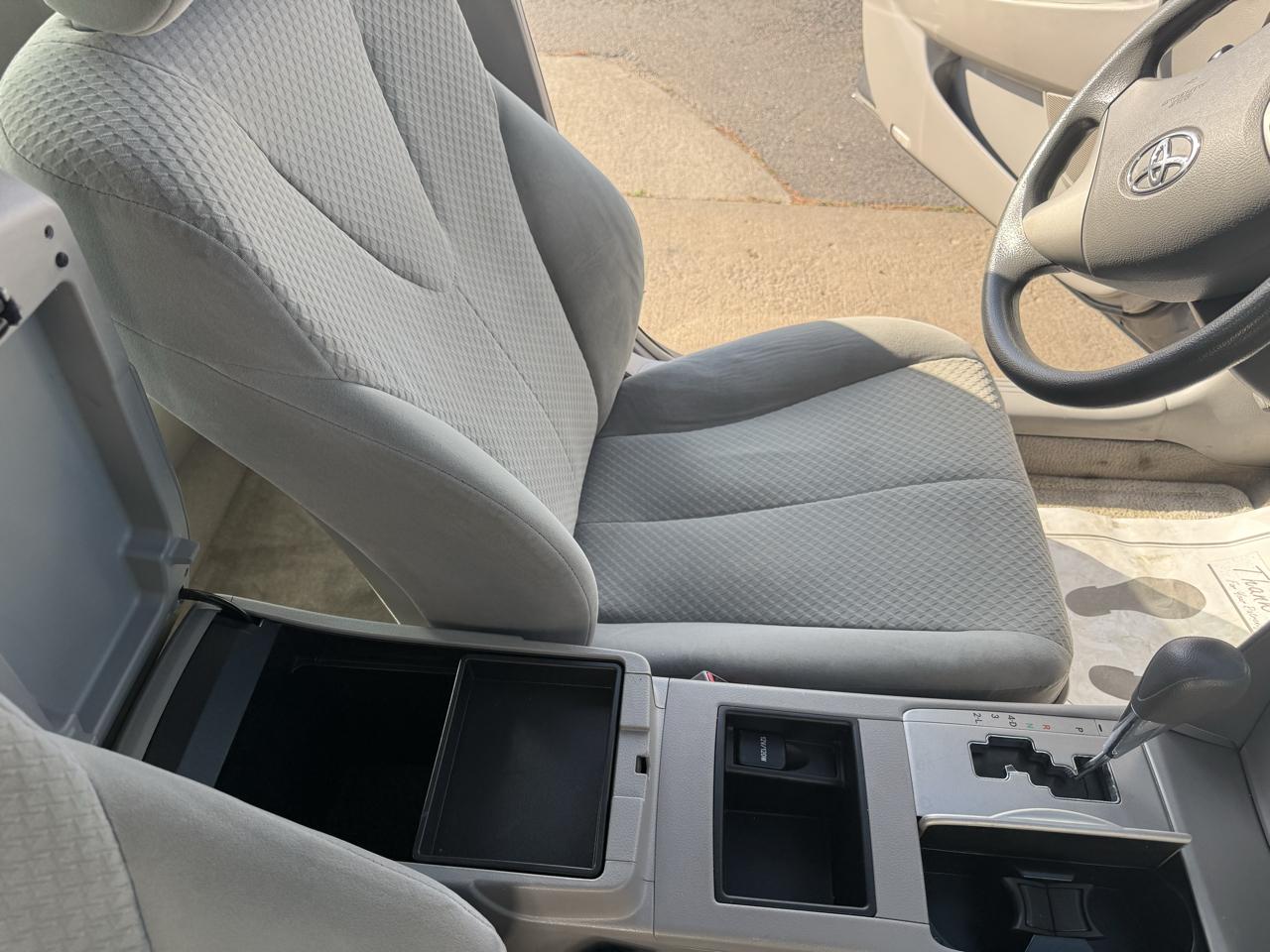 Toyota Camry photo 16