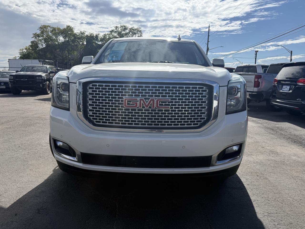 GMC Yukon Denali XL 4WD 2015