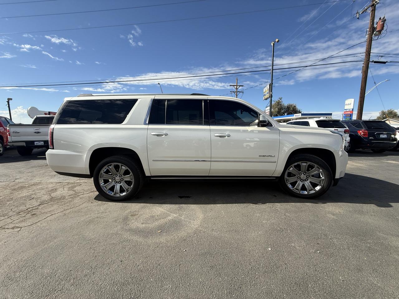 GMC Yukon Denali XL 4WD 2015