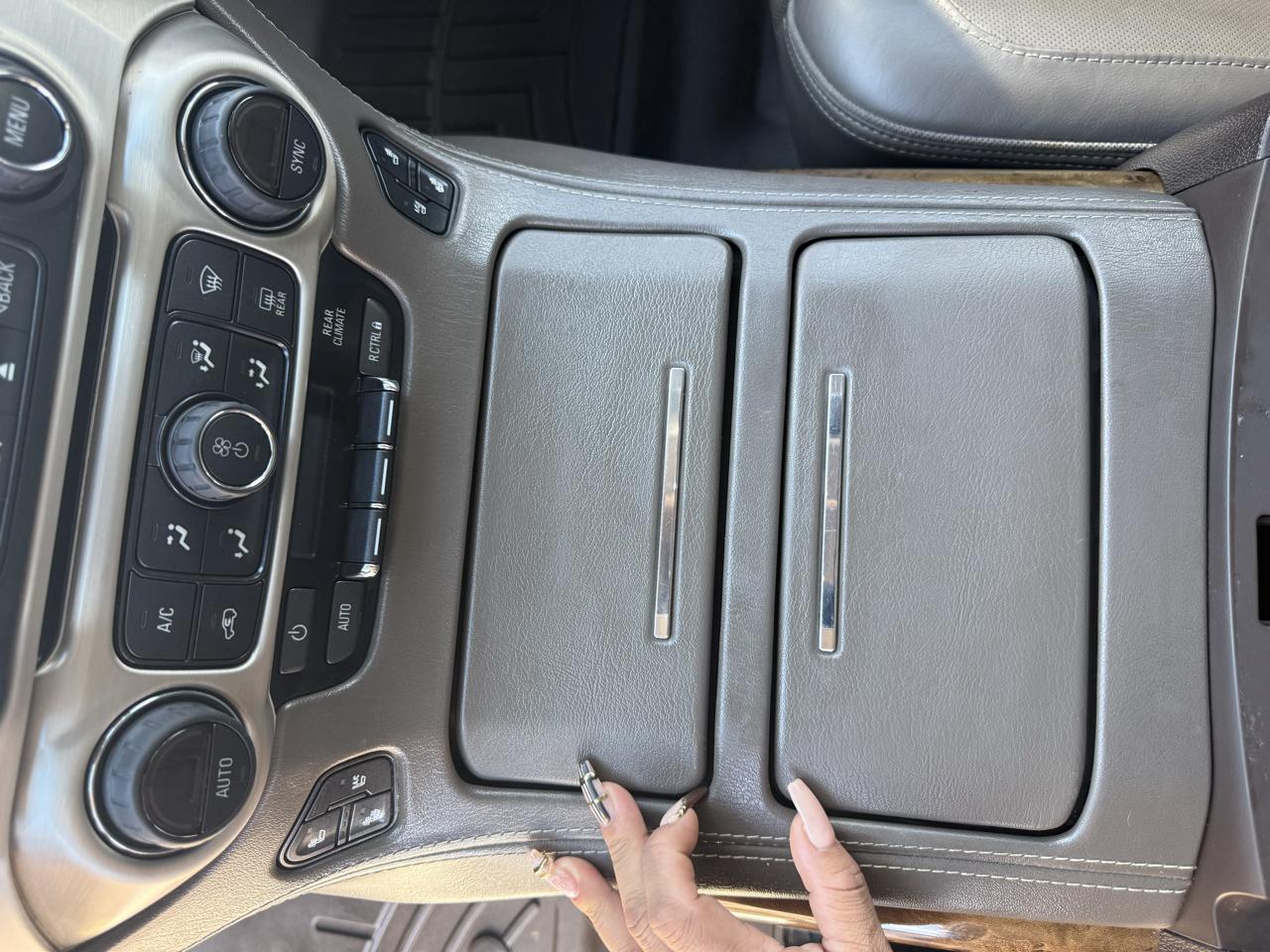 GMC Yukon Denali XL 4WD 2015