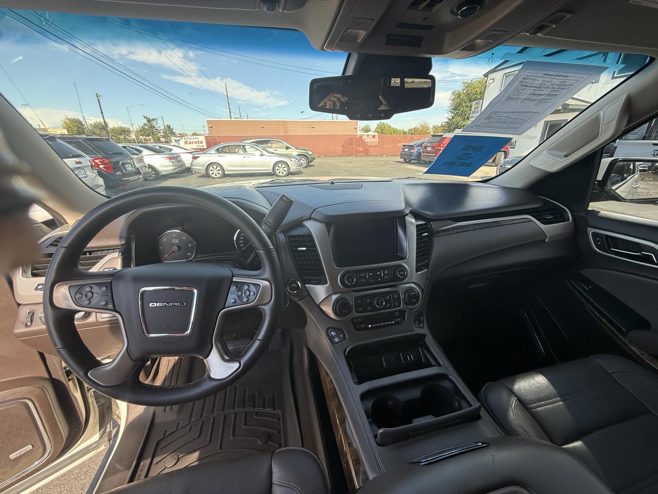 GMC Yukon Denali XL 4WD 2015