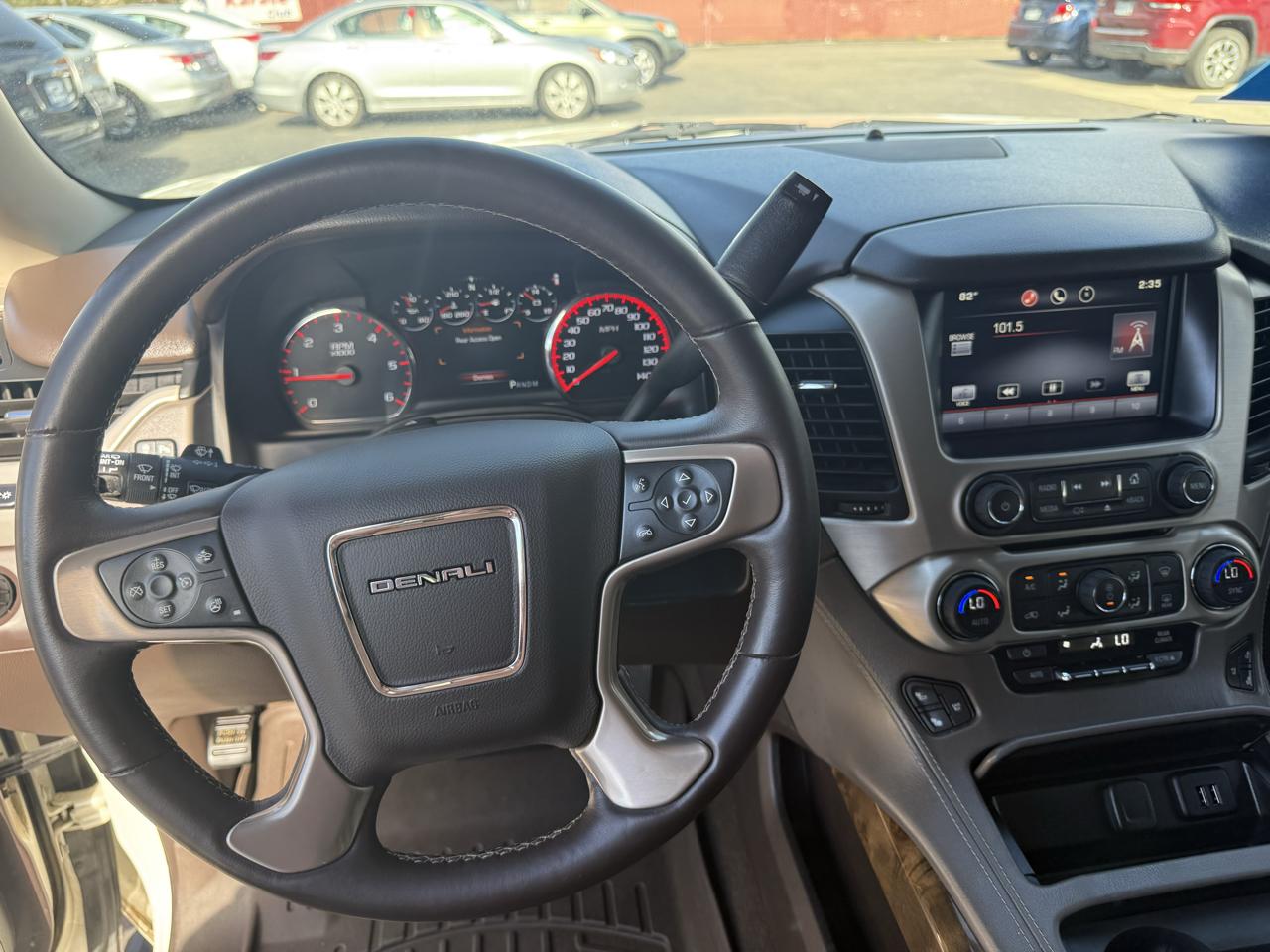 GMC Yukon Denali XL 4WD 2015