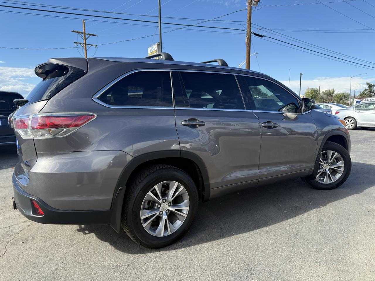 Toyota Highlander XLE AWD V6 2014
