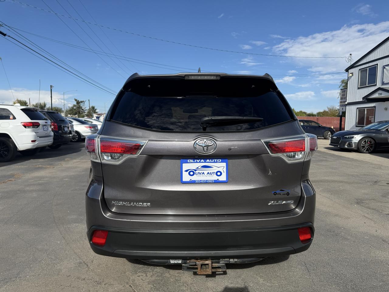 Toyota Highlander XLE AWD V6 2014