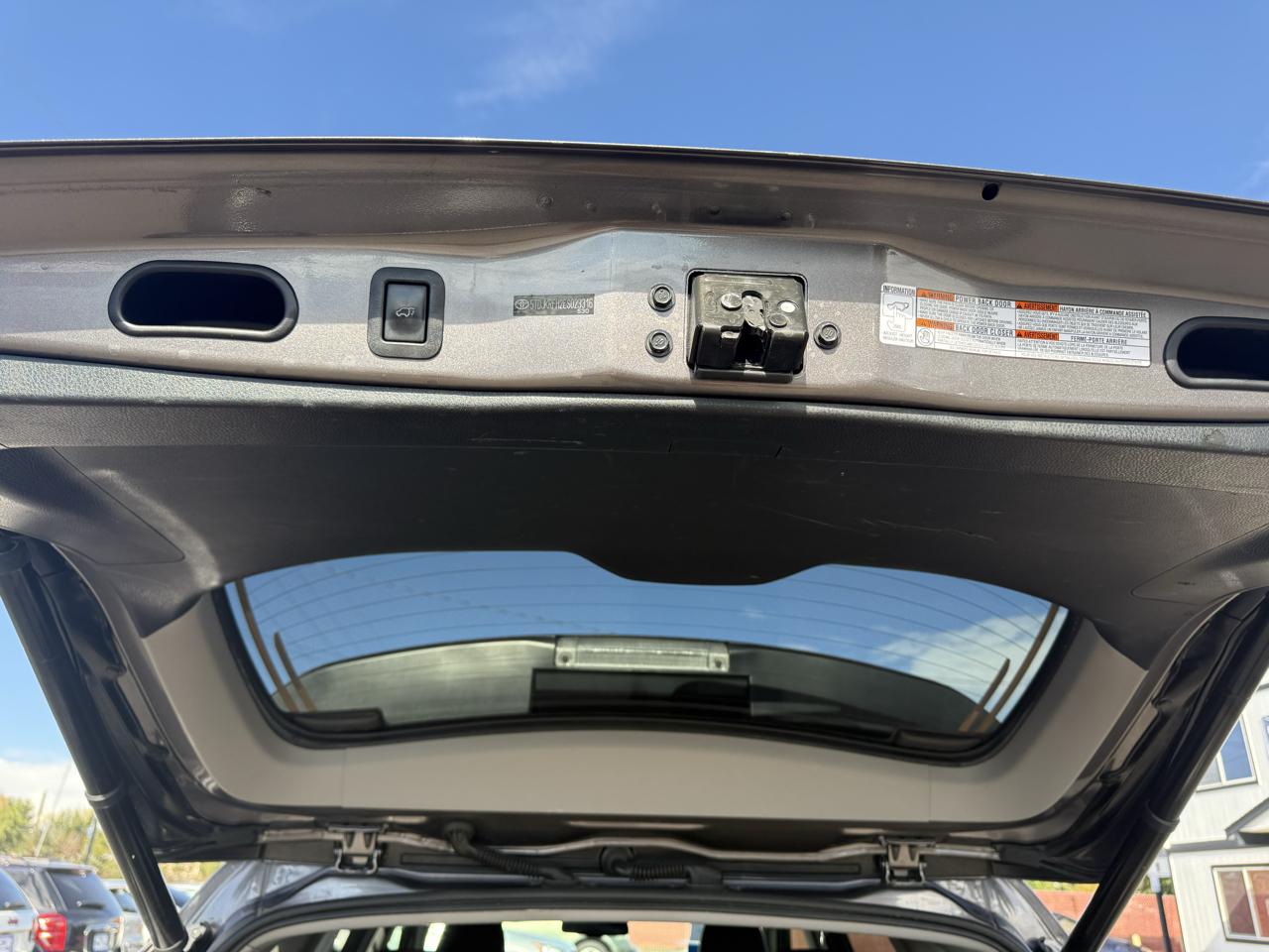 Toyota Highlander XLE AWD V6 2014