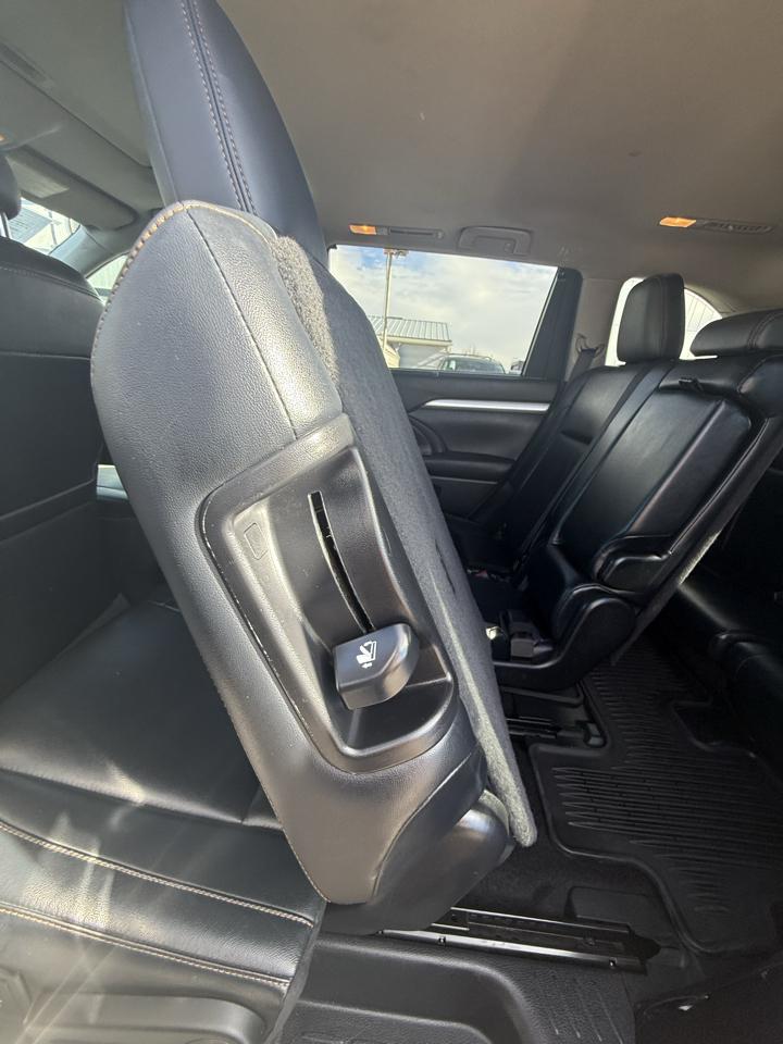 Toyota Highlander XLE AWD V6 2014