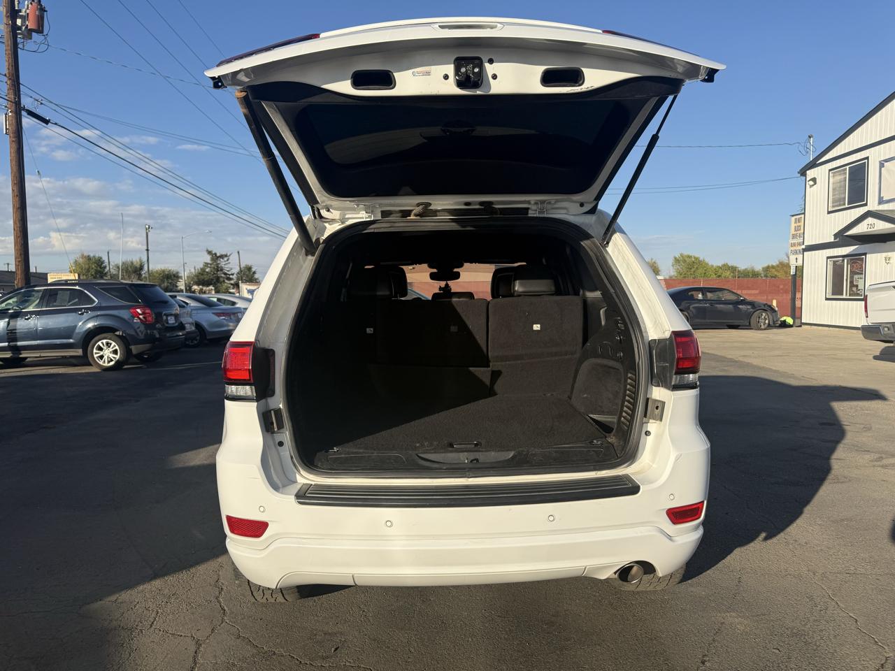 Jeep Grand Cherokee Laredo 4WD 2020