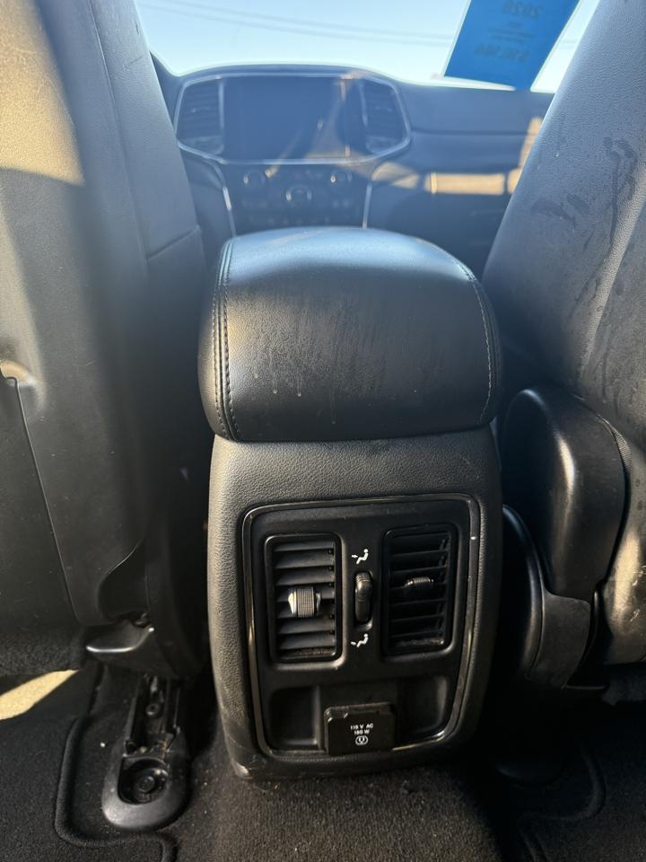 Jeep Grand Cherokee Laredo 4WD 2020
