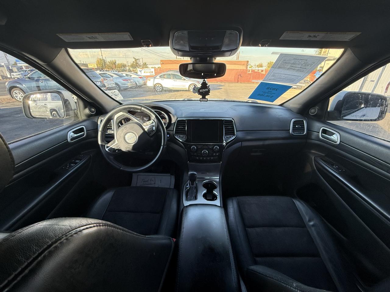 Jeep Grand Cherokee Laredo 4WD 2020