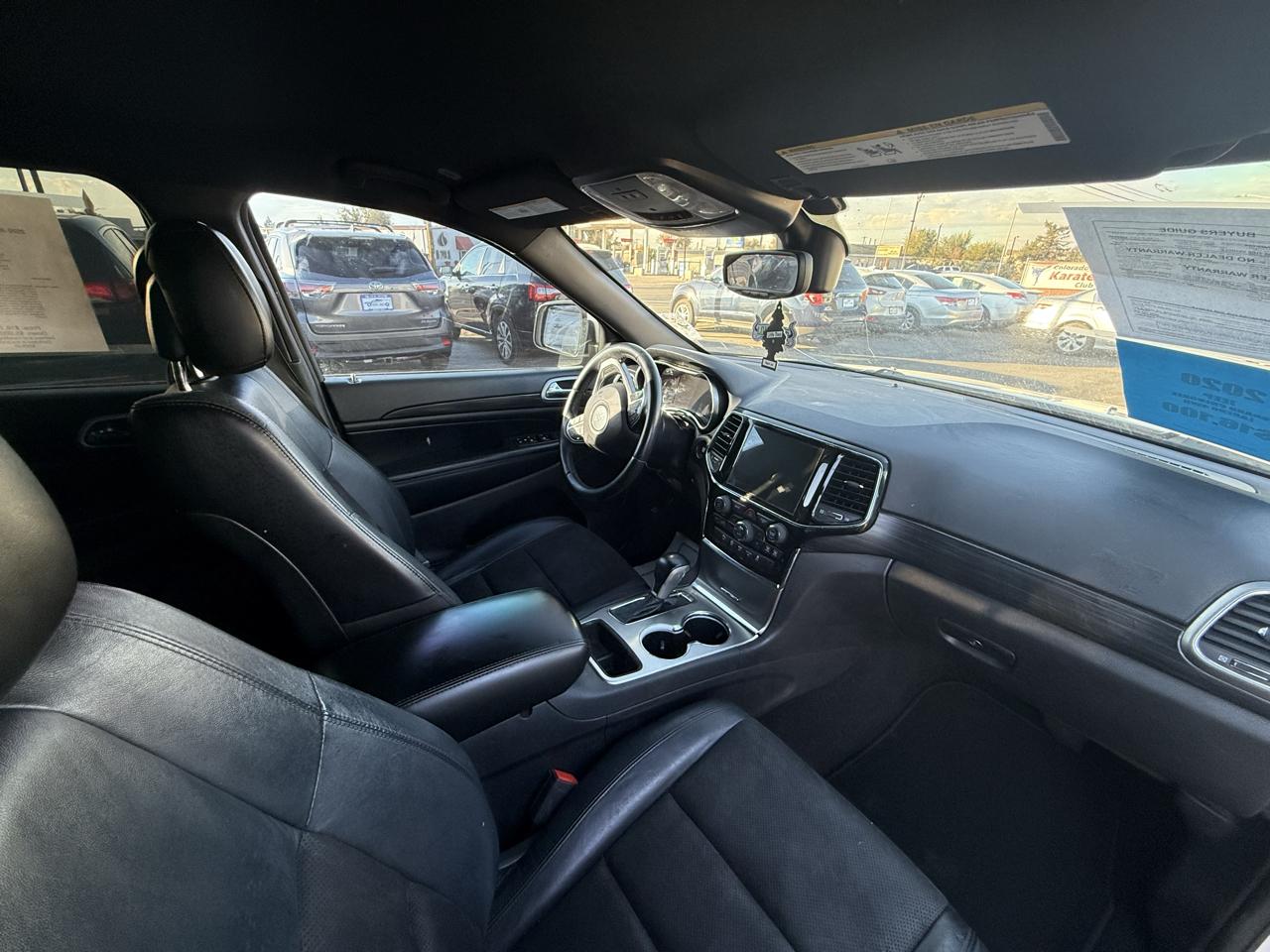 Jeep Grand Cherokee Laredo 4WD 2020