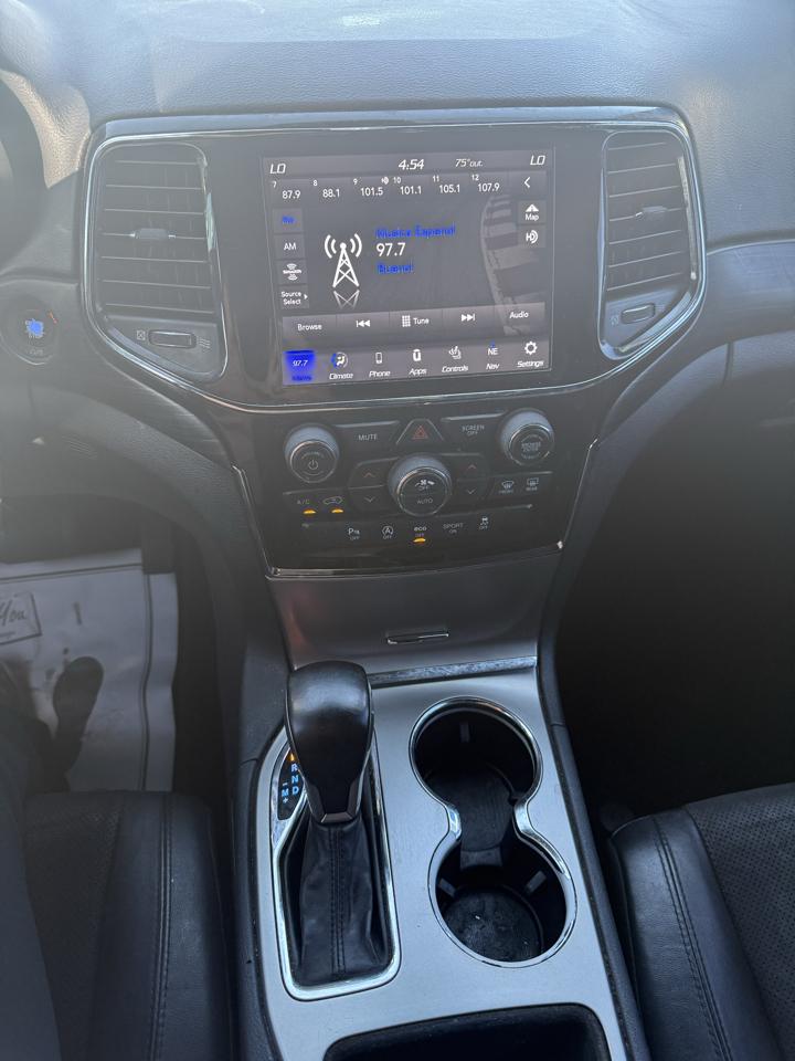 Jeep Grand Cherokee Laredo 4WD 2020