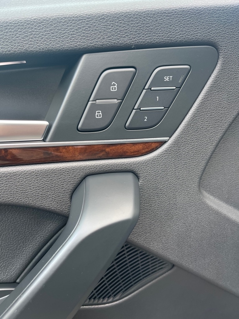 Audi Q5 2.0T Premium Plus quattro 2018