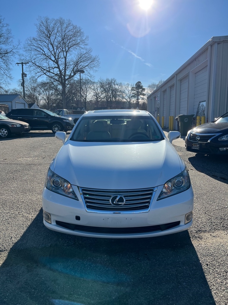 Lexus ES 350 Sedan 2010
