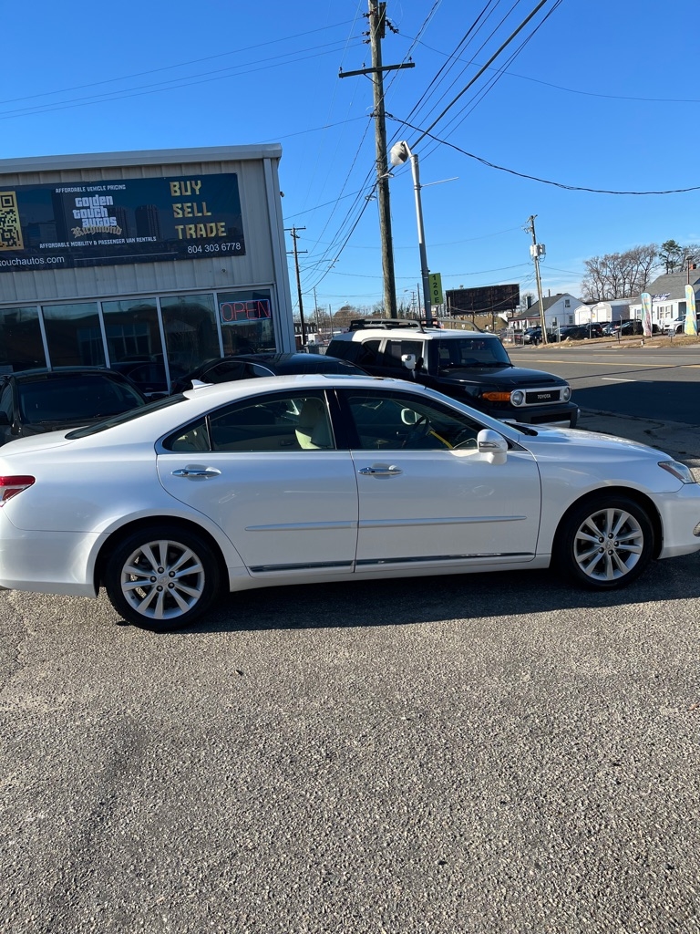 Lexus ES 350 Sedan 2010