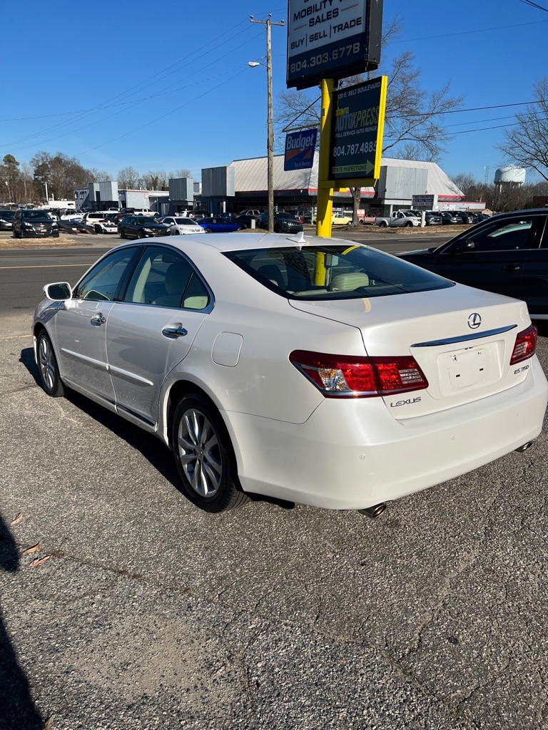 Lexus ES 350 Sedan 2010