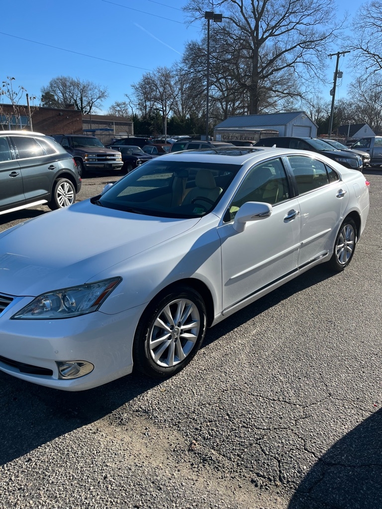 Lexus ES 350 Sedan 2010