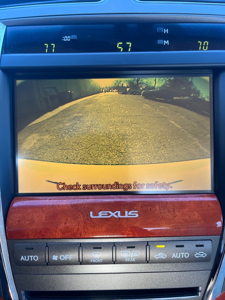 Lexus ES 350 Sedan 2010