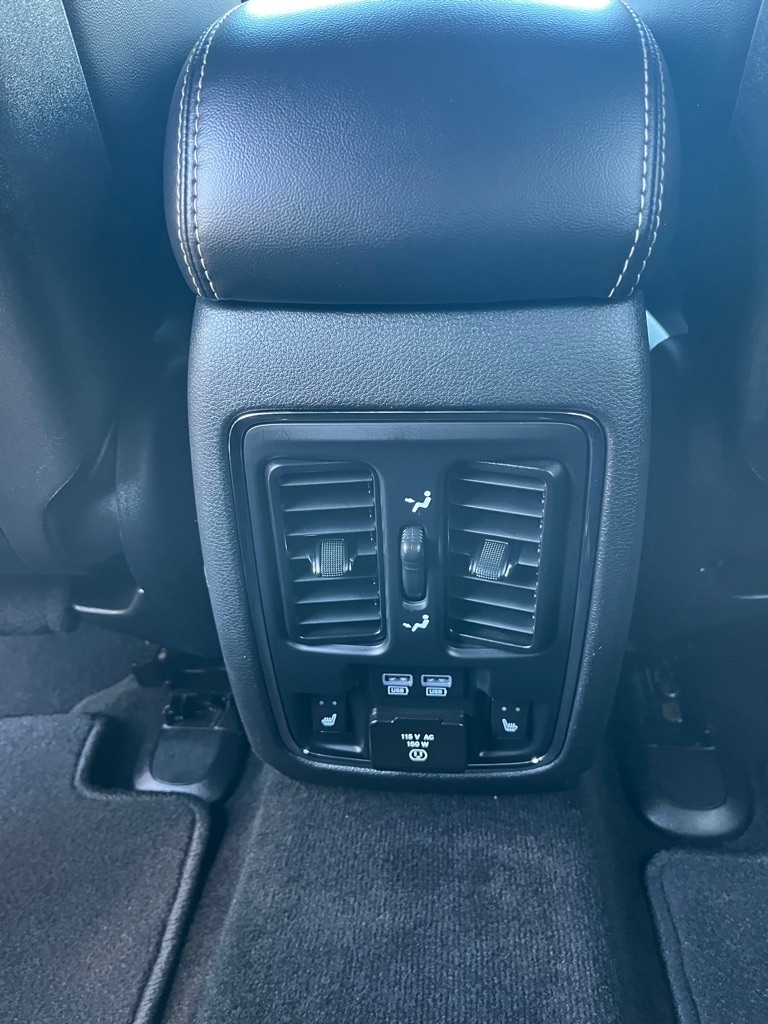 Jeep Grand Cherokee Limited 4WD 2014