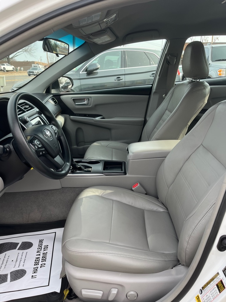 Toyota Camry LE 2017