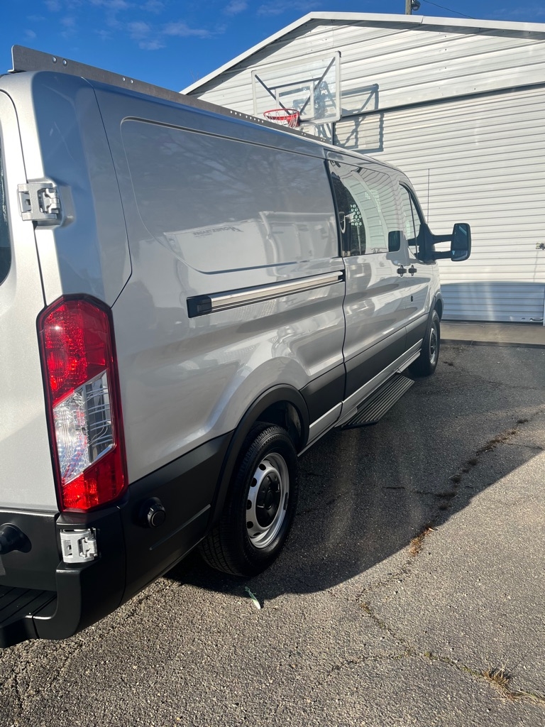 Ford Transit 150 Van Low Roof w/Sliding Pass. 148-in. WB 2019
