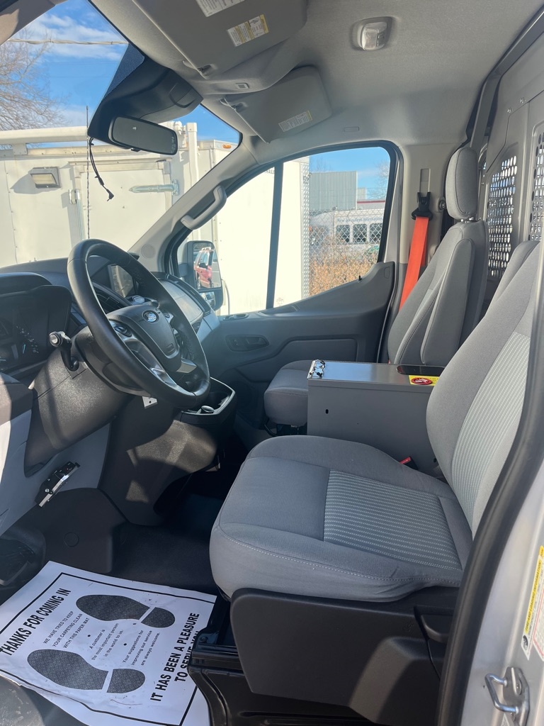 Ford Transit 150 Van Low Roof w/Sliding Pass. 148-in. WB 2019