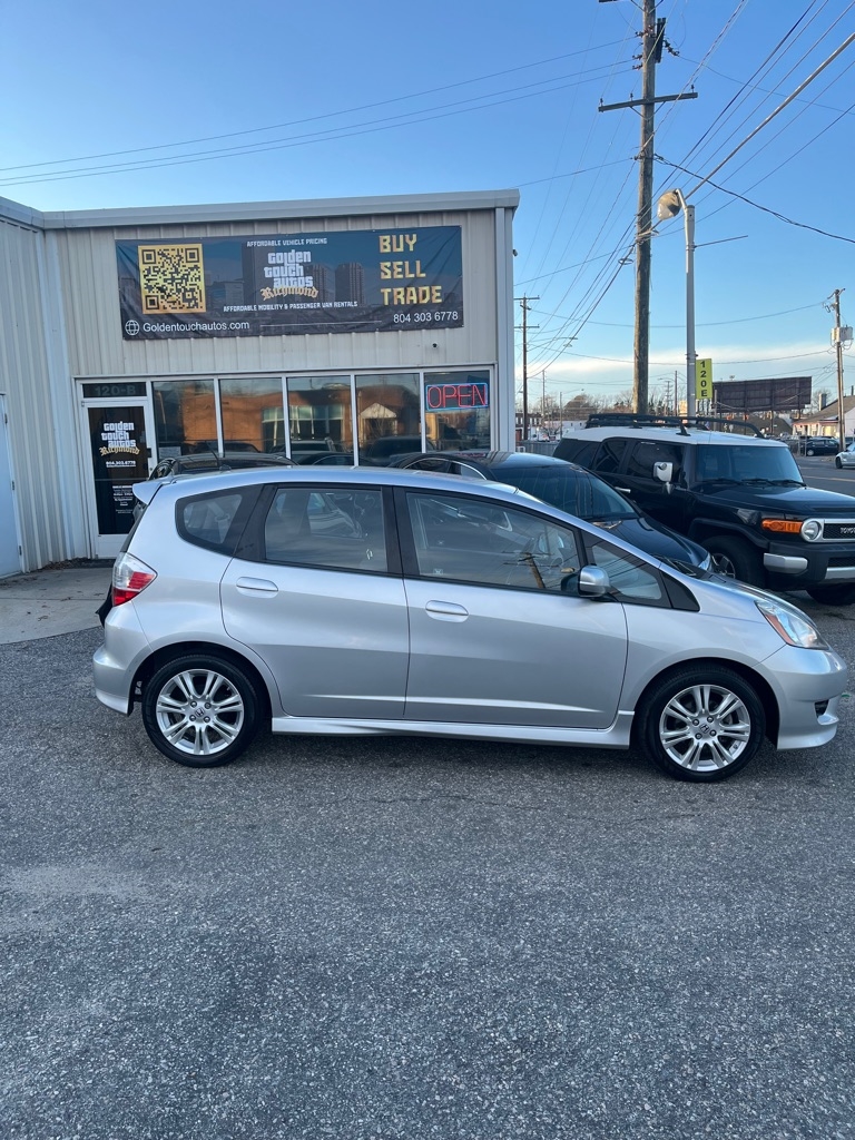 Honda Fit Sport 5-Speed AT 2011