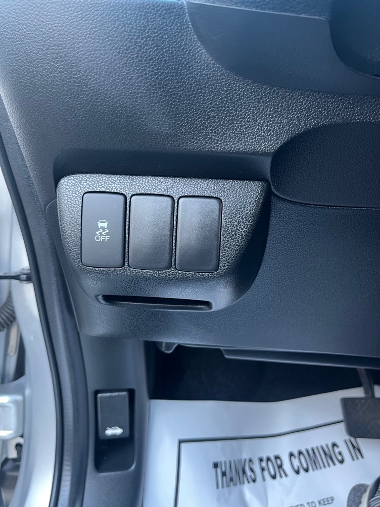 Honda Fit Sport 5-Speed AT 2011