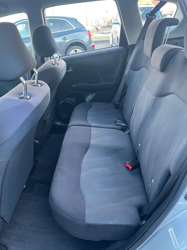 Honda Fit Sport 5-Speed AT 2011