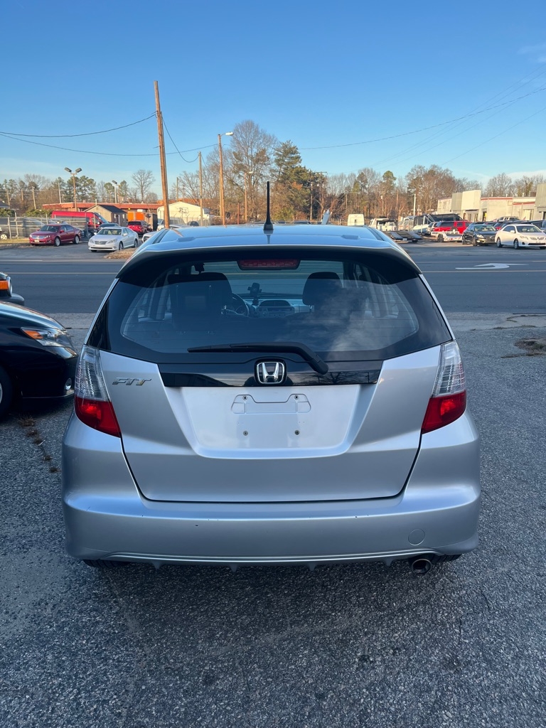 Honda Fit Sport 5-Speed AT 2011