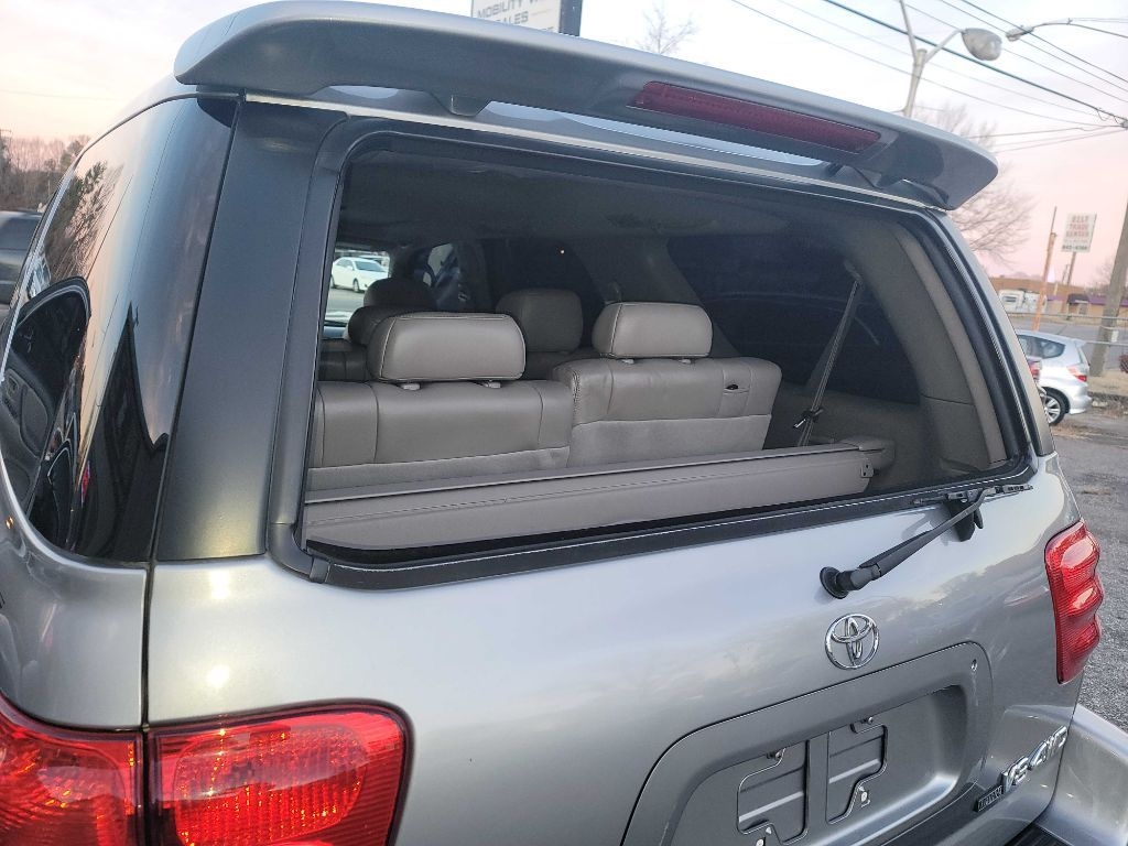 Toyota Sequoia Limited 4WD 2002