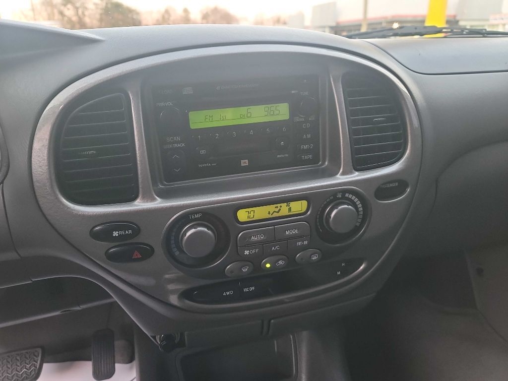 Toyota Sequoia Limited 4WD 2002