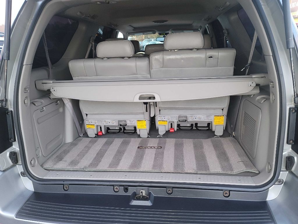 Toyota Sequoia Limited 4WD 2002