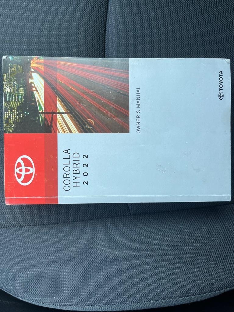 Toyota Corolla LE Hybrid 2022