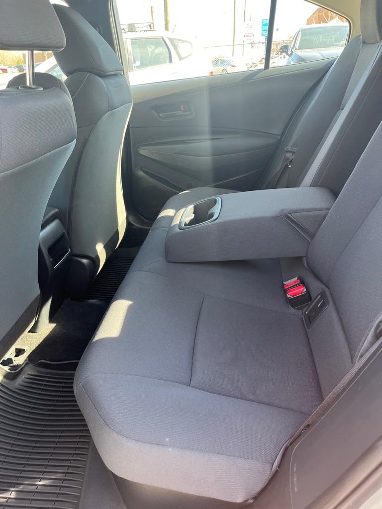 Toyota Corolla LE Hybrid 2022